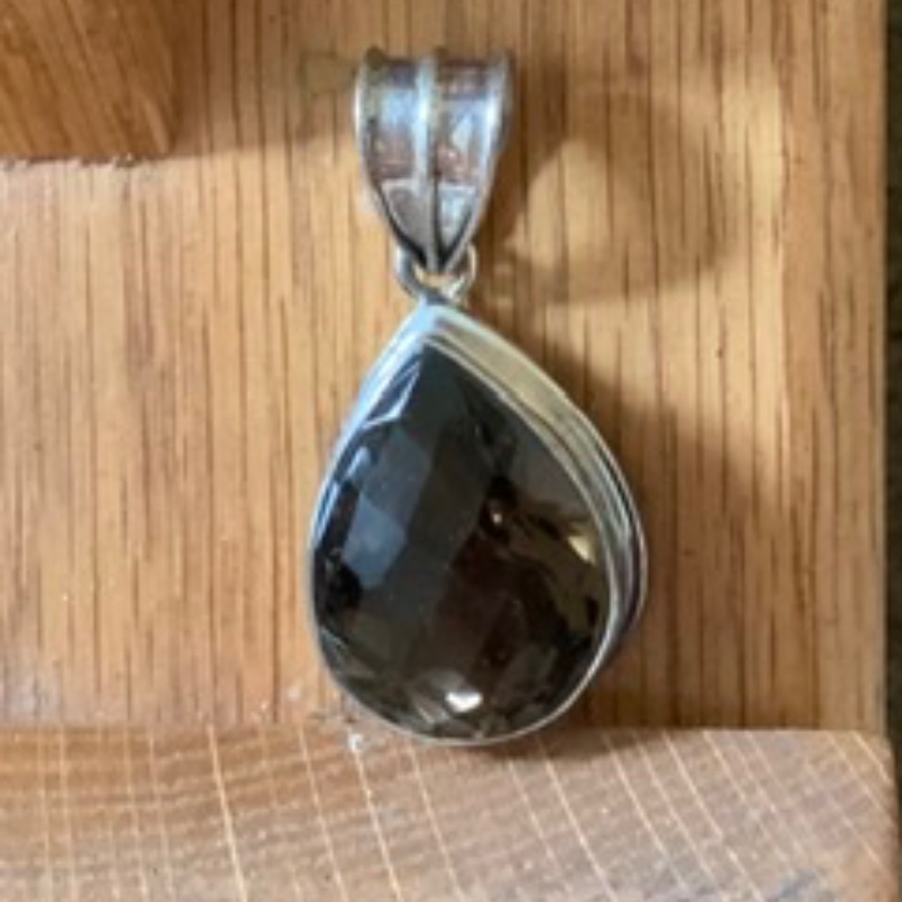 Smokey Topez Pendant